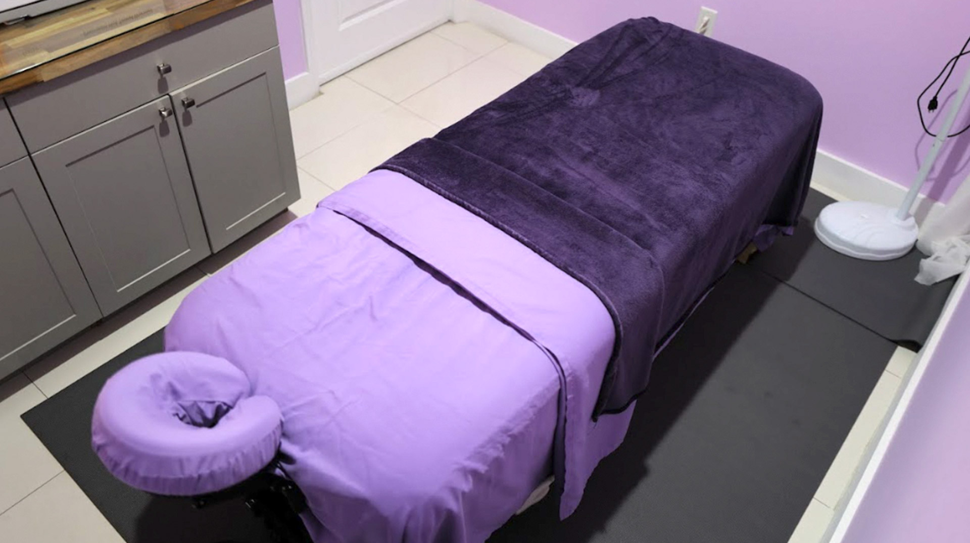 Deep-Tissue-Massage_01